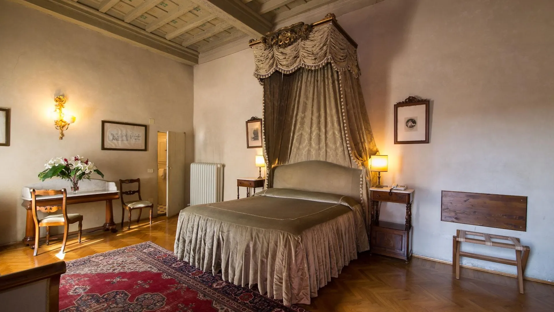 Loggiato Dei Serviti Florencia Hotel