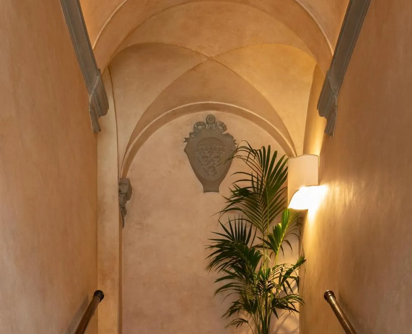 *** Hotel Loggiato Dei Serviti Florence Italy